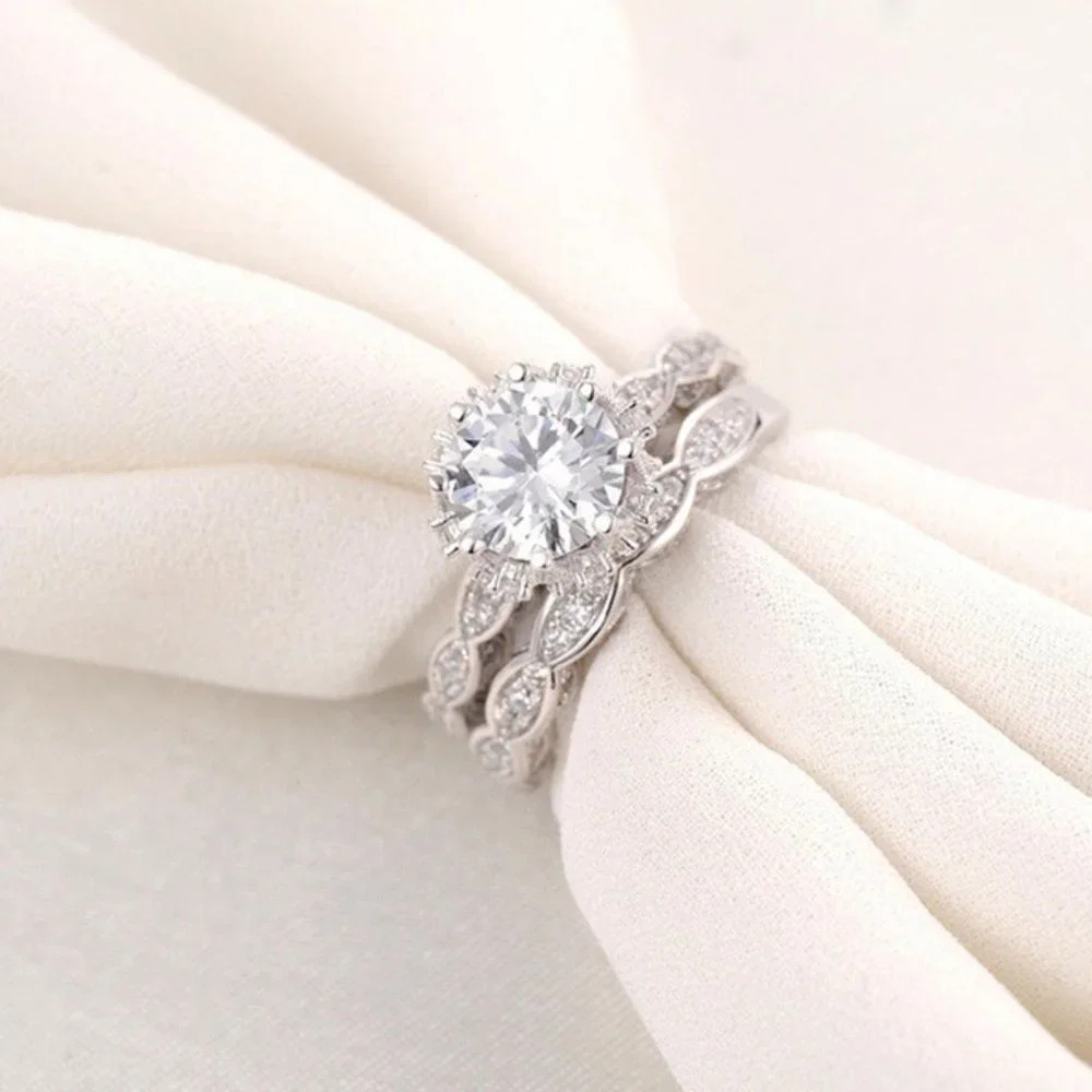 🔥 Luxury Shiny Big Round Gems Inlaid Beautiful Wedding Ring for WomenEVGG1135